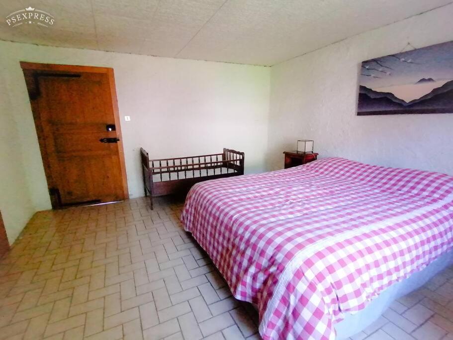 Ferme De Ma Grand-Mere Le Haut-du-Them Exterior foto